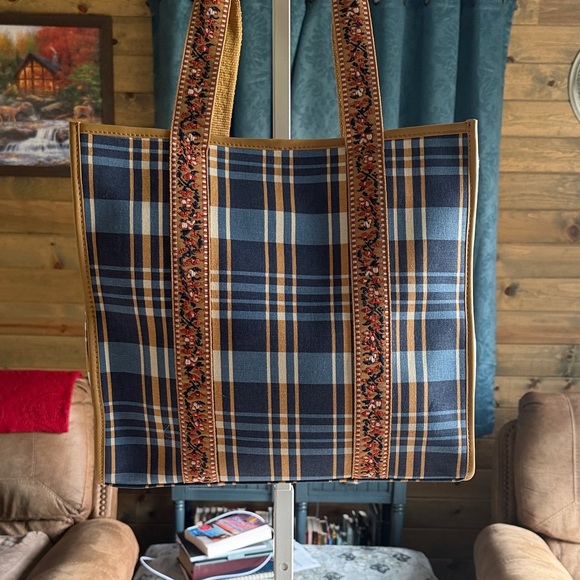 Spartina 449 Blue and Tan Plaid Tote - Picture 5 of 13